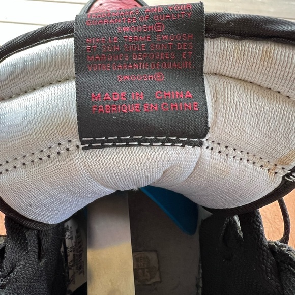 Nike air Jordan 1 banned 2016 size 9.5 men’s - Picture 10 of 13